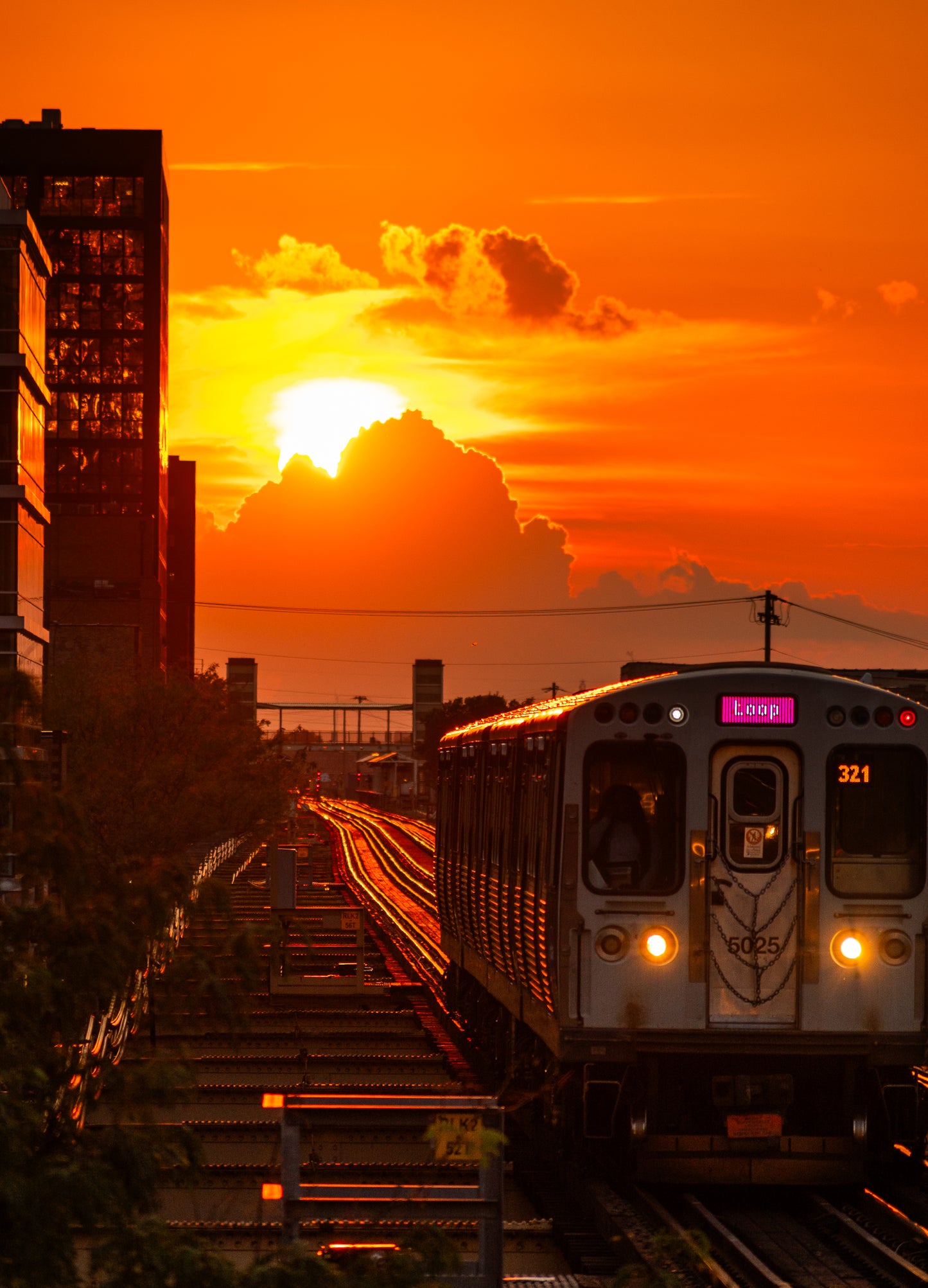 CTA Golden Hour Lake & Morgan